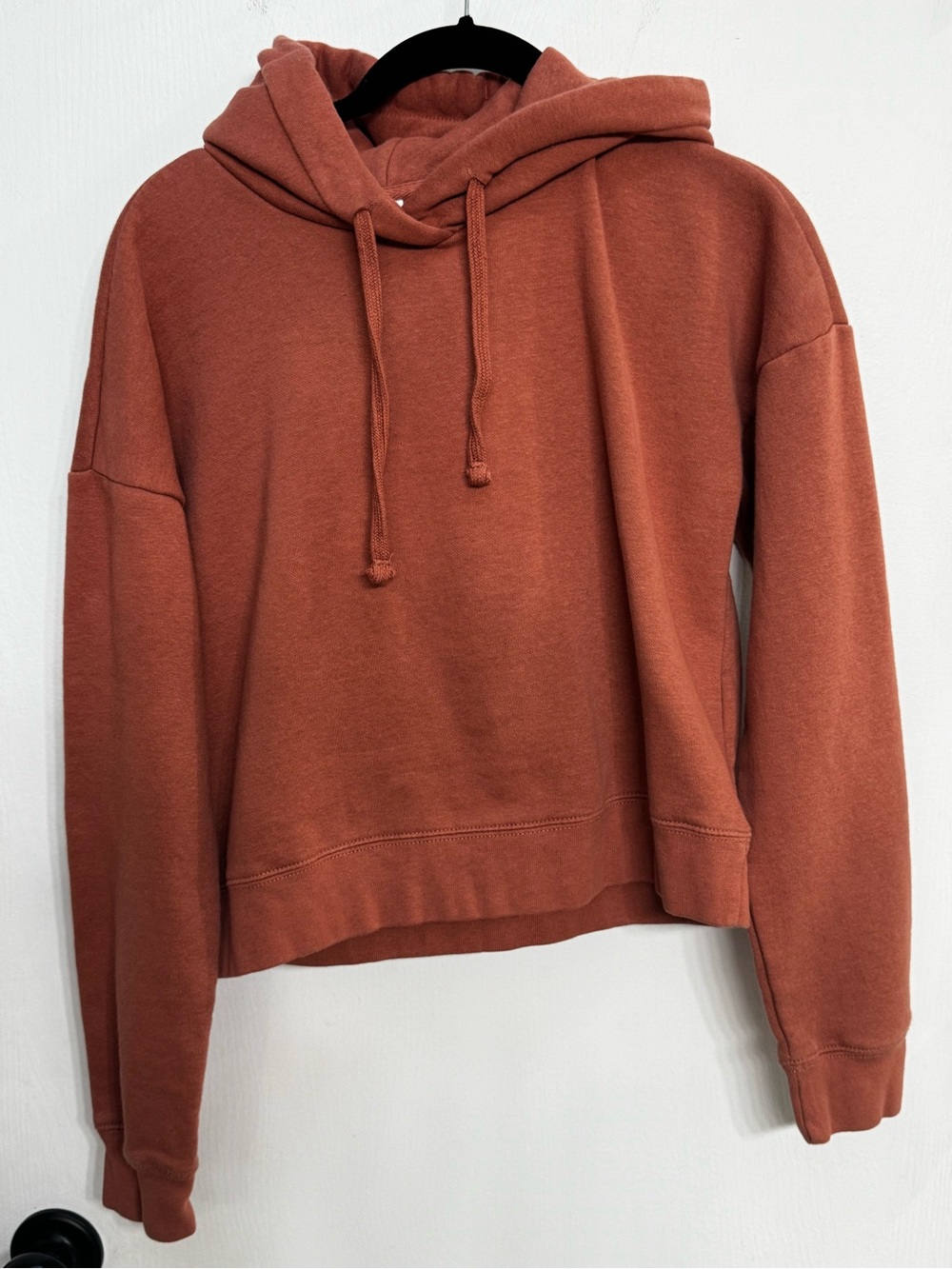 District Women's Rust Red Orange Pullover Hoodie